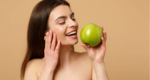 RIJEŠITE SE BOLA U GRLU I PROMUKLOSTI: Pečene jabuke su pravi eliksir zdravlja!