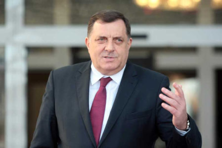 VUČIĆ ODBRUSIO EVROPSKIM AMBASADORIMA „Ne pada mi na pamet da isključujem rukovodstvo REPUBLIKE SRPSKE sa Dana državnosti Srbije“