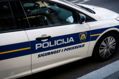 MEĐU POVRIJEĐENIMA I DIJETE Detalji jezive nesreće na hrvatskom auto-putu: Nakon stravičnog sudara svi su ispali iz vozila