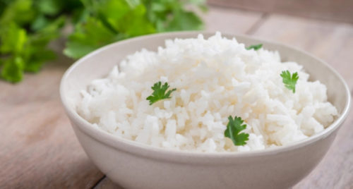 ŽELITE DA NAPRAVITE savršenu, pahuljastu rižu? Pratite ove korake