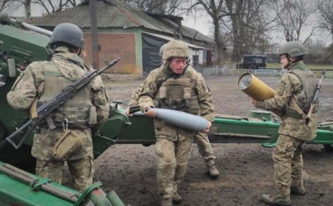 MINISTARSTVO ODBRANE UKRAJINE: Kod granice se nalazi 90.000 ruskih vojnika!