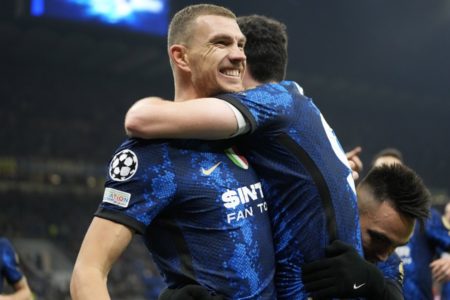 JOŠ JEDNA TITULA U RUKAMA PLAVO-BIJELIH Novi trofej za Porto i Grujića