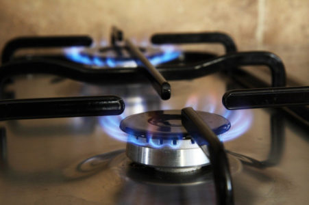 BIĆETE ŠOKIRANI KAKVE NEGATIVNE POSLJEDICE IMA Zašto nije dobro kuvati na plin?