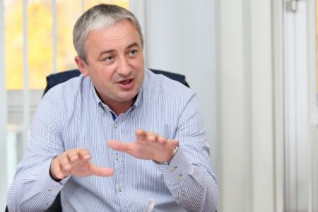 „POŠALJI ŠEFA! PREDSJEDNIK NA PREDSJEDNIKA“ Borenović izazvao Dodika