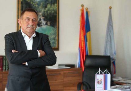 IZUZETAK BI BILI DRAGSTORI Načelnik opštine Sokolac predlaže zabranu rada nedjeljom