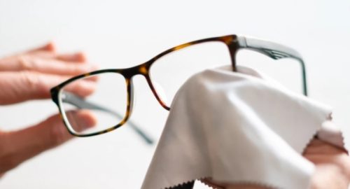 SUPER TRIK: Uklonite ogrebotine sa naočara pomoću ova dva sastojka
