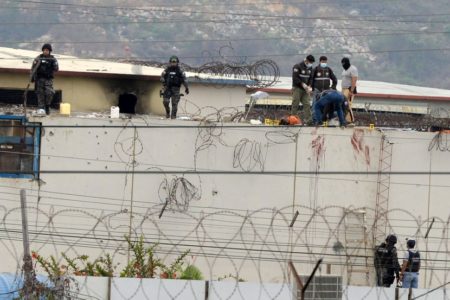 BRUTALNI SUKOBI U ZATVORU U EKVADORU: Ubijeno najmanje 68 zatvorenika