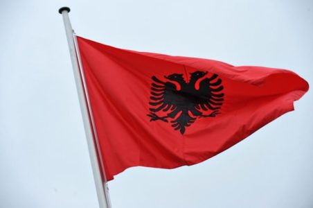 NEDOPUSTIVE PROVOKACIJE IZ ALBANIJE: Opet „prisvajaju“ Kosovo i veličaju „Veliku Albaniju“