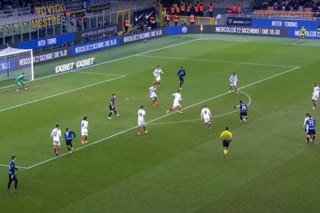 INTER IGRA ŠAMPIONSKI, Hakan Čahanoglu igra fudbal života, potvrda stigla u vidu sjajnog gola! (VIDEO)