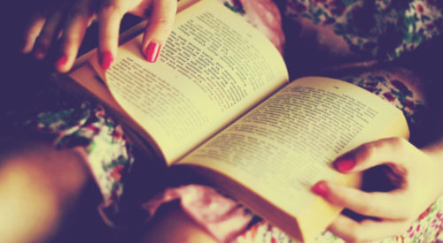 KORISTI PRILIČNO OČIGLEDNE Čitanje knjiga smanjuje nivo stresa za više od 50 odsto