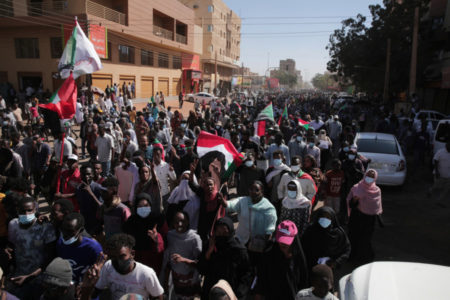 UBIJENA TRI DEMONSTRANTA NA PROTESTU U SUDANU: Protestovali protiv vojnog puča