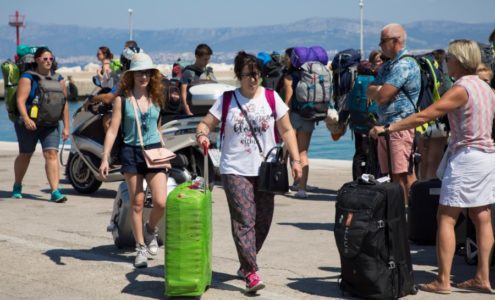 NE ZNAJU ŠTA DA RADE! Srpski turisti zbog otkazanog leta ostali ZAROBLJENI NA ZANZIBARU
