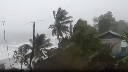 Tajfun „Hajkui“ napravio haos na Tajvanu: Povrijeđeno 40 osoba (VIDEO)