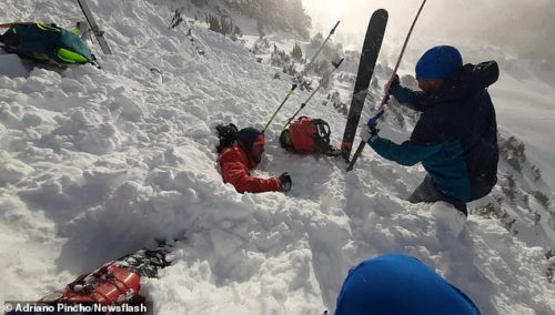 SREĆAN EPILOG DRAME NA BJELAŠNICI: Spaseni povrijeđeni planinari koje je zatrpala lavina!