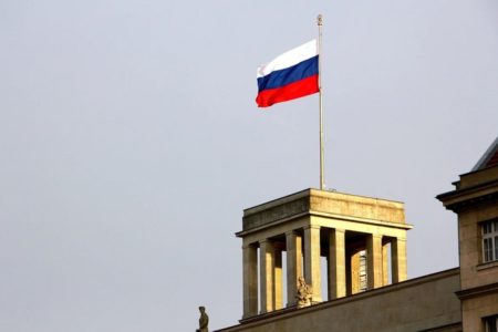 HRVATSKA PROTJERALA RUSE, a sada moli za njihovu naftu!