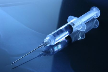 NOVI VIRUS BACIO AMERIKU U STRAH Nabavljaju se velike količine vakcina