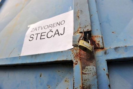 PARADOKS ZVAN BiH! Zbog PAPIROLOGIJE iz Ministarstva osamdeset radnika OSTALO BEZ POSLA! Fabrika u Srebrenici hoće da radi ALI NE MOŽE