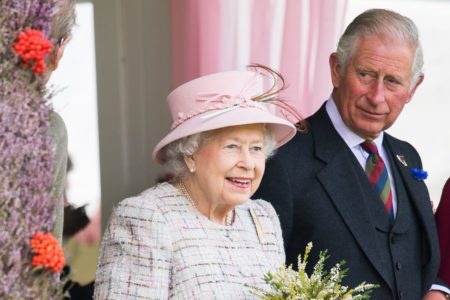 Rijetki emotivni momenti čuvene britanske kraljice oduševili javnost (VIDEO)