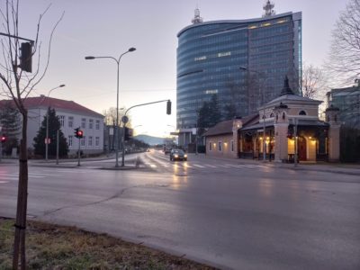PUCNJAVA NA BENZINSKOJ PUMPI Muškarac ranjen u Mostaru, tri osobe uhapšene