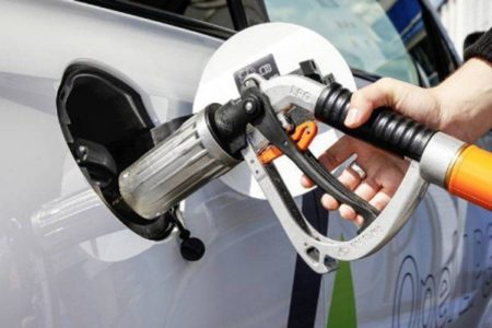Da li je jeftinije voziti benzince, dizelaše ili električne automobile?