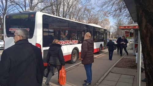 DANAS MIRNI PROTESTI PREVOZNIKA U 5 do 12 autobusi prestaju da voze