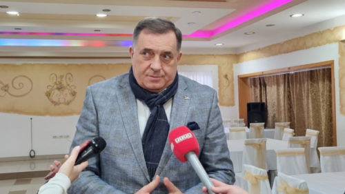 VIŠE SE NE SMIJE DESITI DA NEKO PRIĐE I PUCA U GLAVU POLICAJCU Dodik najavio nove mjere za zaštitu policajaca