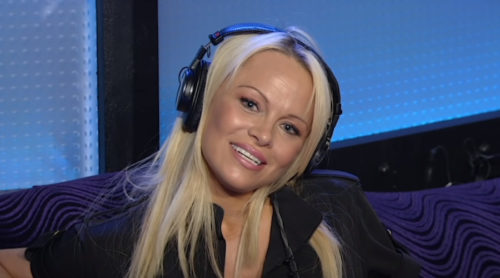 Pamela Anderson otkrila zašto se prestala šminkati