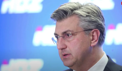 KOMPLIKUJU SE STVARI U BIH Aleksandar Vučić reagovao na zabrinjavajuće izjave Bakira Izetbegovića