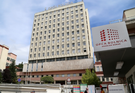 ODLUKA KRIZNOG ŠTABA U Opštoj bolnici u Sarajevu od sutra bez posjeta pacijentima