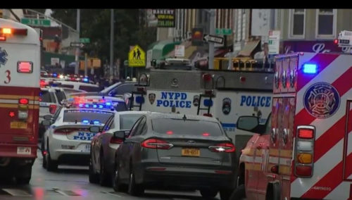 13 OSOBA RANJENO! DETALJI PUCNJAVE U NJUJORKU: Traga se za muškarcem sa gas maskom (VIDEO)