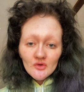 MOĆ ŠMINKE: Žena transformisala lice i zapanjila pratioce (VIDEO)