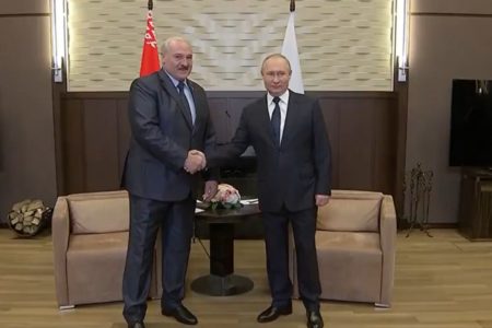VLADIMIR PUTIN: „Savez Rusije i Bjelorusije jača mirno i bez žurbe“