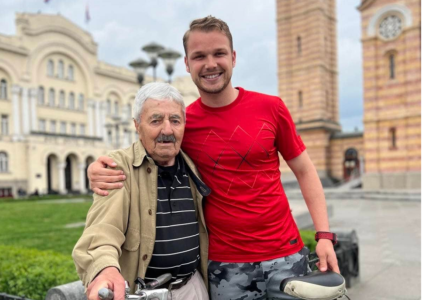 deda na biciklu Radoslav Ivanović novac za liječenje Vukana Stoiljkovića