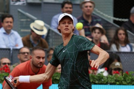 ŠOKANTNO DEŠAVANJE U SVIJETU TENISA Italijanski teniser Janik Siner nagovijestio da bi mogao propustiti Rolan Garos