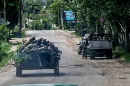 RUSKE SNAGE NAPREDUJU U DONBASU Ukrajinska vojska se gura do krajnjih granica