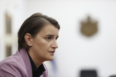 ŠOK U SKUPŠTINI SRBIJE Ana Brnabić dala ostavku na mjesto narodnog poslanika