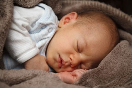 MAME SU ZAHVALNE Naučnici otkrili kako uspavati bebu za 13 minuta