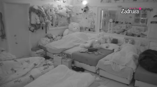Dalila i Car nakon sukoba zatresli spavaću sobu! (VIDEO)