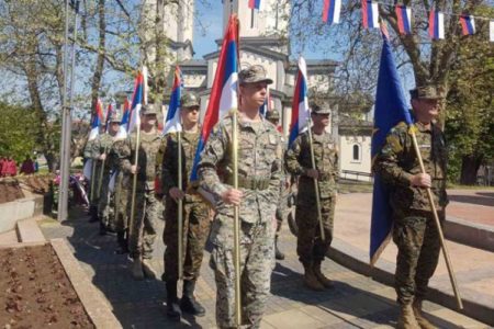 U DERVENTI OBILJEŽENO 30 godina osnivanja Vojske Republike Srpske