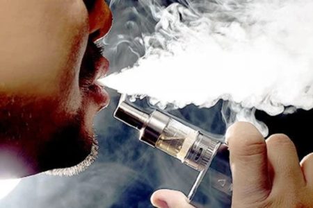 PITANJE JAVNOG ZDRAVLJA Francuska zabranjuje jednokratne električne cigarete