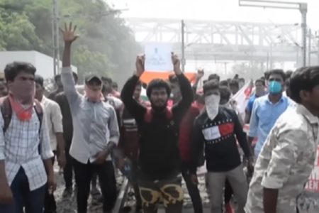 VJERSKA NETRPELJIVOST I POLARIZACIJA BUKTI U INDIJI Dvojica muslimana javno prijetili ubistvom premijeru Modiju (VIDEO)