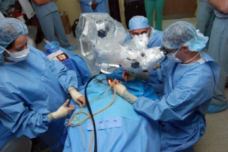 OPERACIJA IZVEDENA U BEČU Djevojci (17) treći put transplantirana pluća