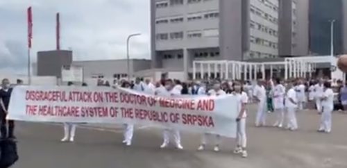 OBUSTAVILI RAD NA PET MINUTA Zdravstveni radnici u Srpskoj pružili podršku ministru Šeraniću (FOTO/VIDEO)