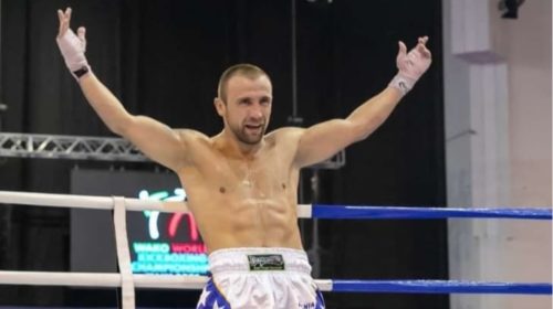 NAKON PET PAKLENIH RUNDI Zvorničanin Nikola Drobnjak šampion Evrope u kik boksu