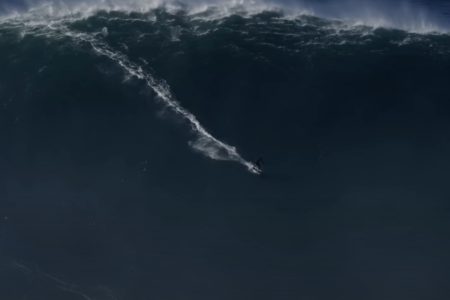 NJEMAČKI SURFER UŠAO U GINISOVU KNJIGU REKORDA Sebastian „jahao“ zvjerski val visok više desetina metara (VIDEO)