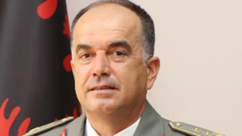 IZ OFICIRSKE UNIFORME U FOTELJU Bajram Begaj novi predsjednik Albanije