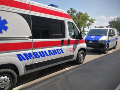 HITNO PREVEZENA U BOLNICU Kamion udario djevojčicu ispred škole kod Gračanice