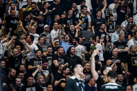 „CRNO-BELE“ ČEKA VELIKI POSAO Partizan opet sa novim timom, Arena na „čekanju“