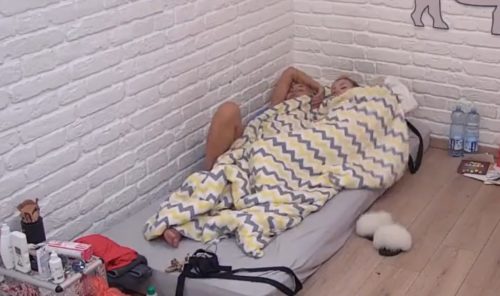 HAOS U NAJAVI MC Aleks u krevetu sa drugom ženom, kako li će Matora da reaguje (VIDEO)