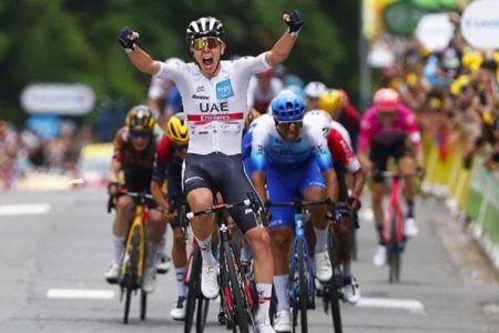 POGAČAR NE ZNA NIŠTA OSIM TRIJUMFOVATI NA SLAVNOJ TRCI Tour de France na uzastopnim etapama vidio Slovenca na najvišem postolju